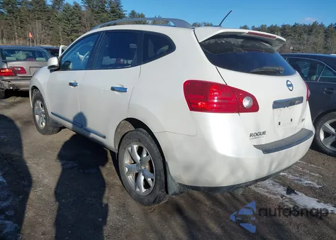 2011 Nissan Rogue S z USA, uszkodzony, nr VIN JN8AS5MV1BW282087